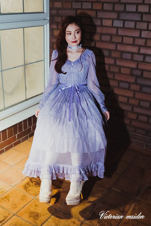 Victorian maiden」からラグジュアリーな“BURLESQUE DOLL”シリーズ全3 
