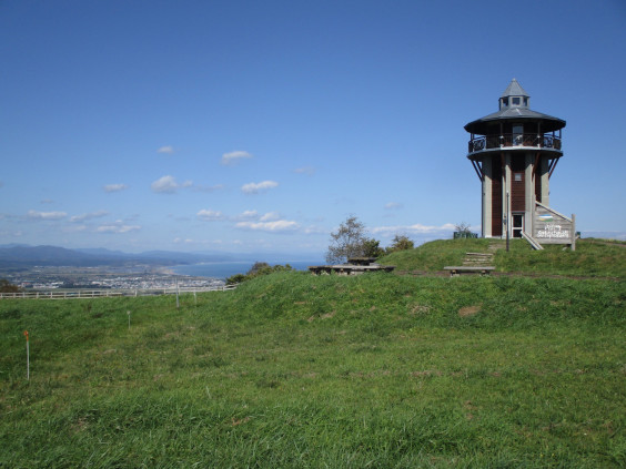 360度パノラマの八雲育成牧場展望台 イラスト散歩 In Hokkaido 360度パノラマの八雲育成牧場展望台 イラスト散歩 In Hokkaido