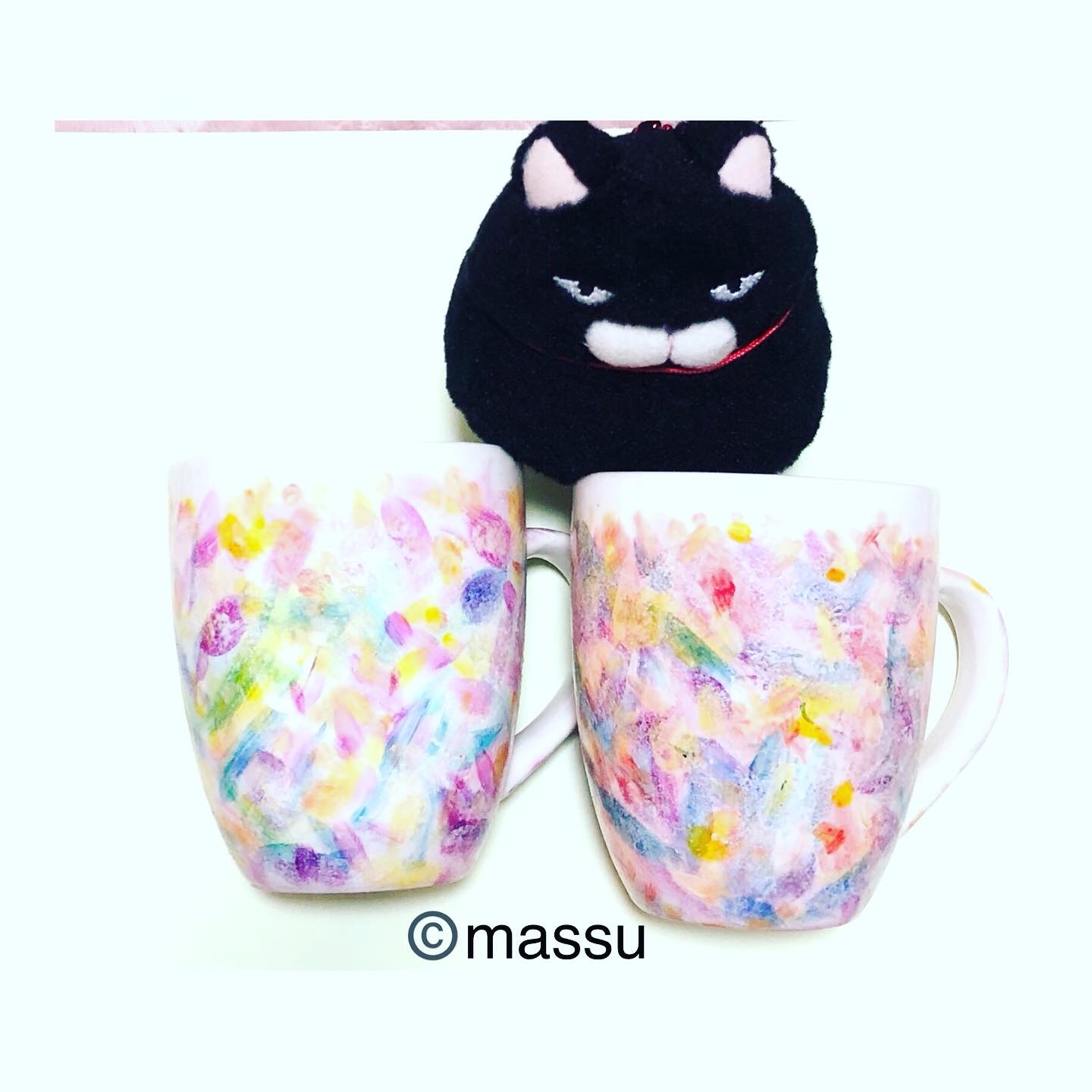 ビオラ柄マグカップ | 夢カワ❤️癒されるアート massu&けもイくん