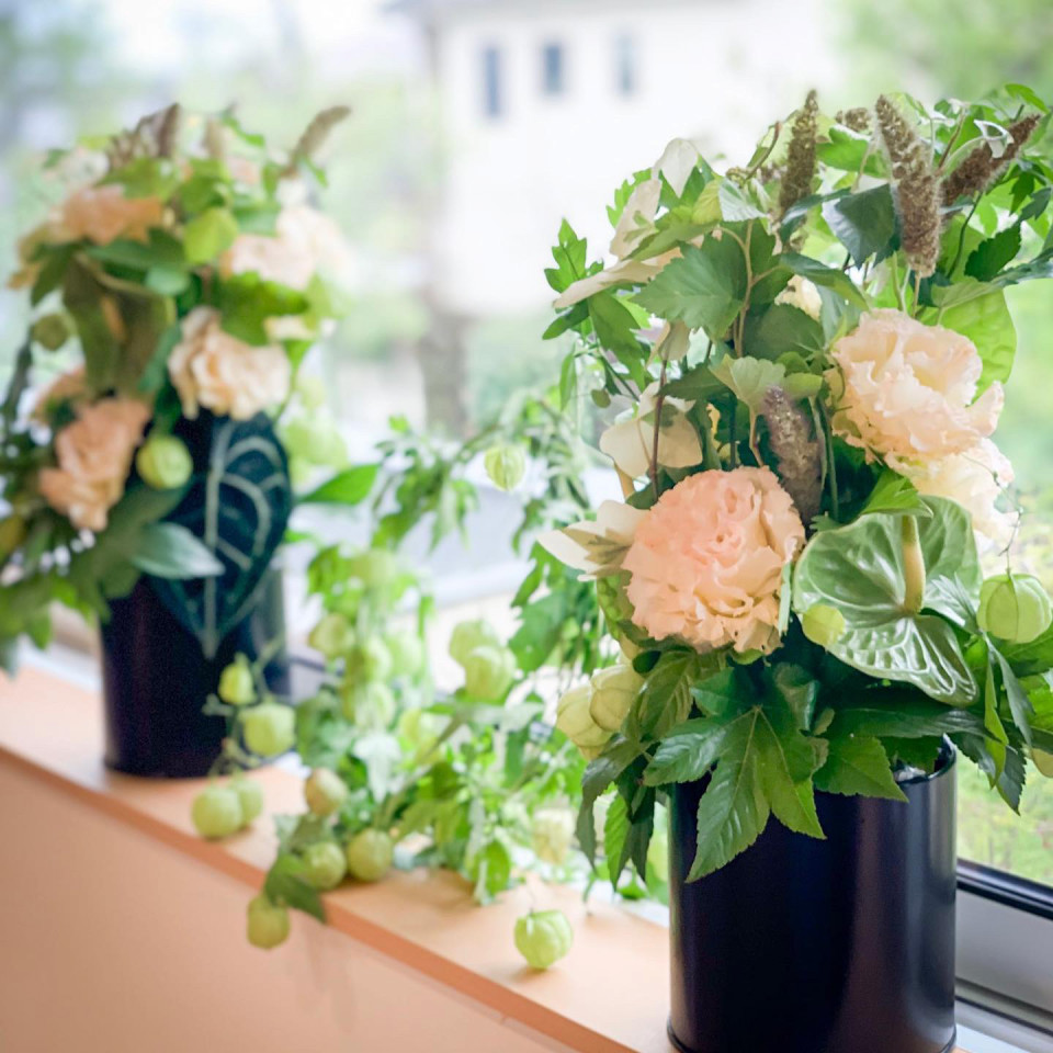 アイロニー認定校で学べるデザイン シランドルアレンジメント Flower Lesson Tata アイロニー認定校で学べるデザイン シランドルアレンジメント Flower Lesson Tata