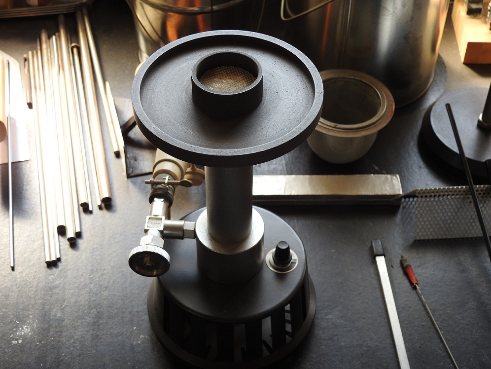 工房紹介 その2 エアバーナー | Glass Studio Reborn