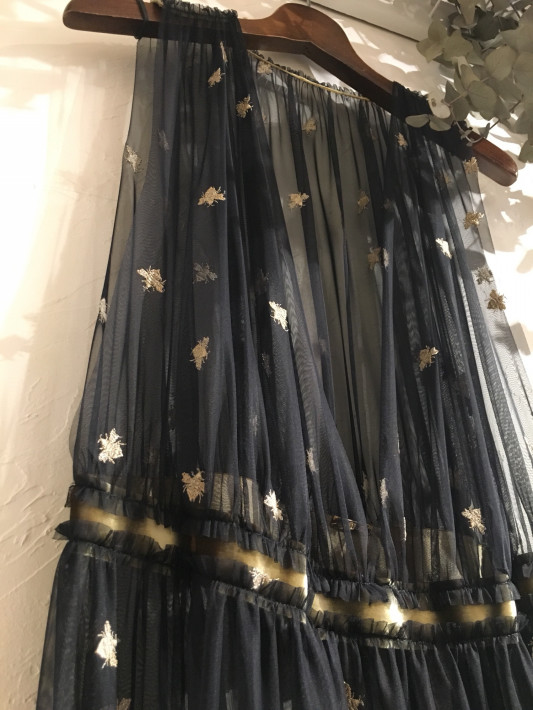 蜂 刺繍チュールワンピース Ash Room 蜂 刺繍チュールワンピース Ash Room