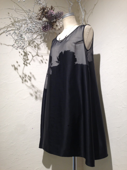 影絵風シルエットワンピース Ash Room 影絵風シルエットワンピース Ash Room