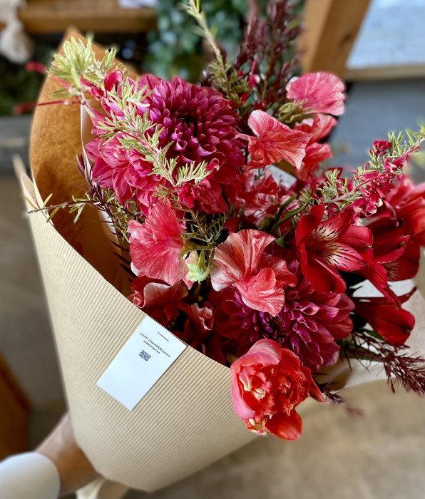 宮崎市の花屋 Leaf Plants Flowers