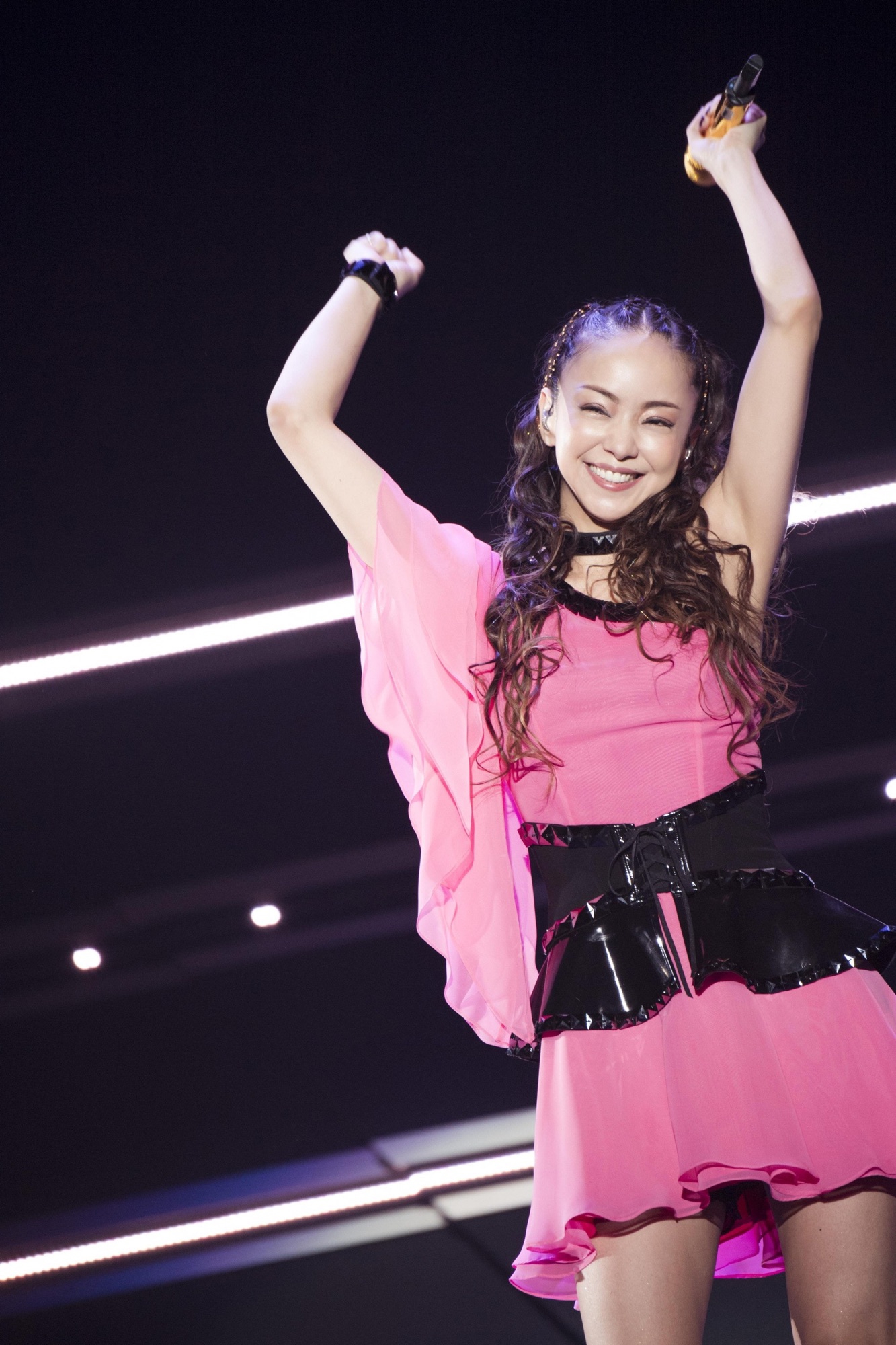 𝑭𝒊𝒏𝒂𝒍𝒚 𝑻𝒐𝒖𝒓𝟙 ～ | 安室奈美恵 photo collection