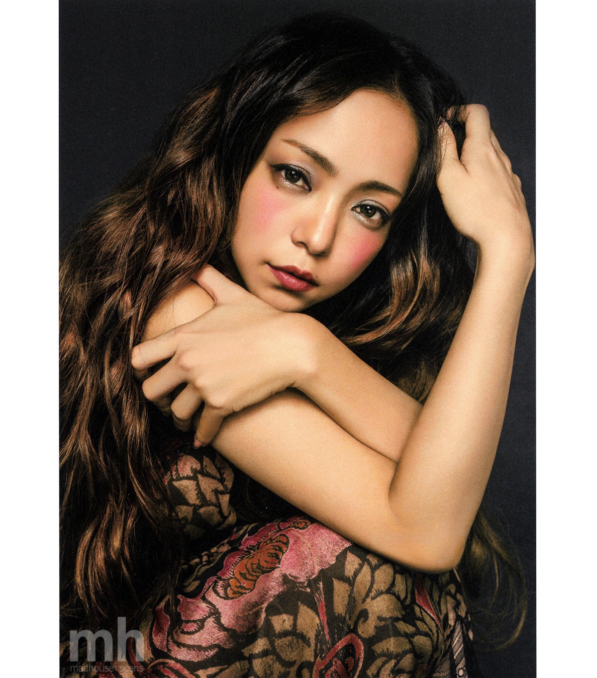 𝐆𝐎𝐋𝐃𝐄𝐍 𝐖𝐎𝐌𝐀𝐍 / 𝒏𝒂𝒎𝒊𝒆 𝒂𝒎𝒖𝒓𝒐 | 安室奈美恵 photo