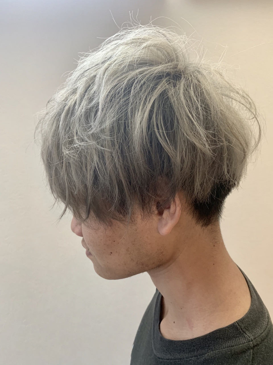 簡単なシルバーカラーの作り方 倉敷市東町の美容室 Nabla ナブラとマツエク脱毛サロン Nabla Duo ナブラデュオは地域の人々にヘアデザインや脱毛 まつ毛デザイン通じてお客様に自信を与え毎日の生活を応援します