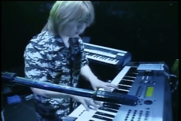 live video&DVD〝100th Memorial Live 〜Live Infinity 2002 at