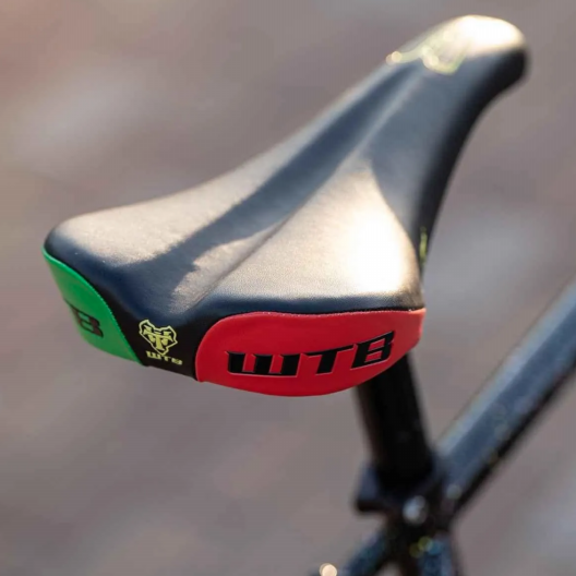 WTB* ダブルティービー pure V race saddle BL special (rasta