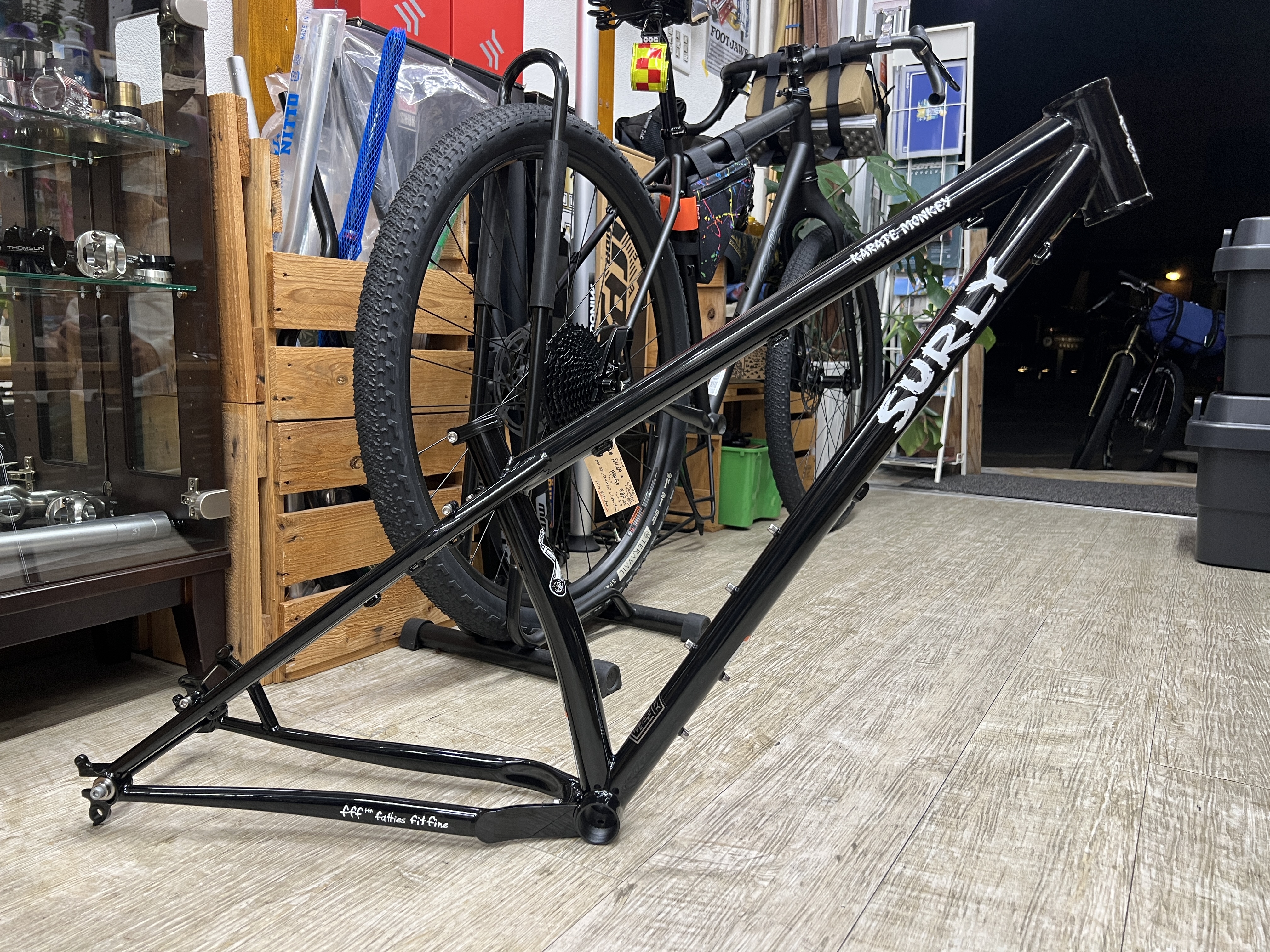 カラテモンキー、ブラック入荷。 | Snatch Cycles
