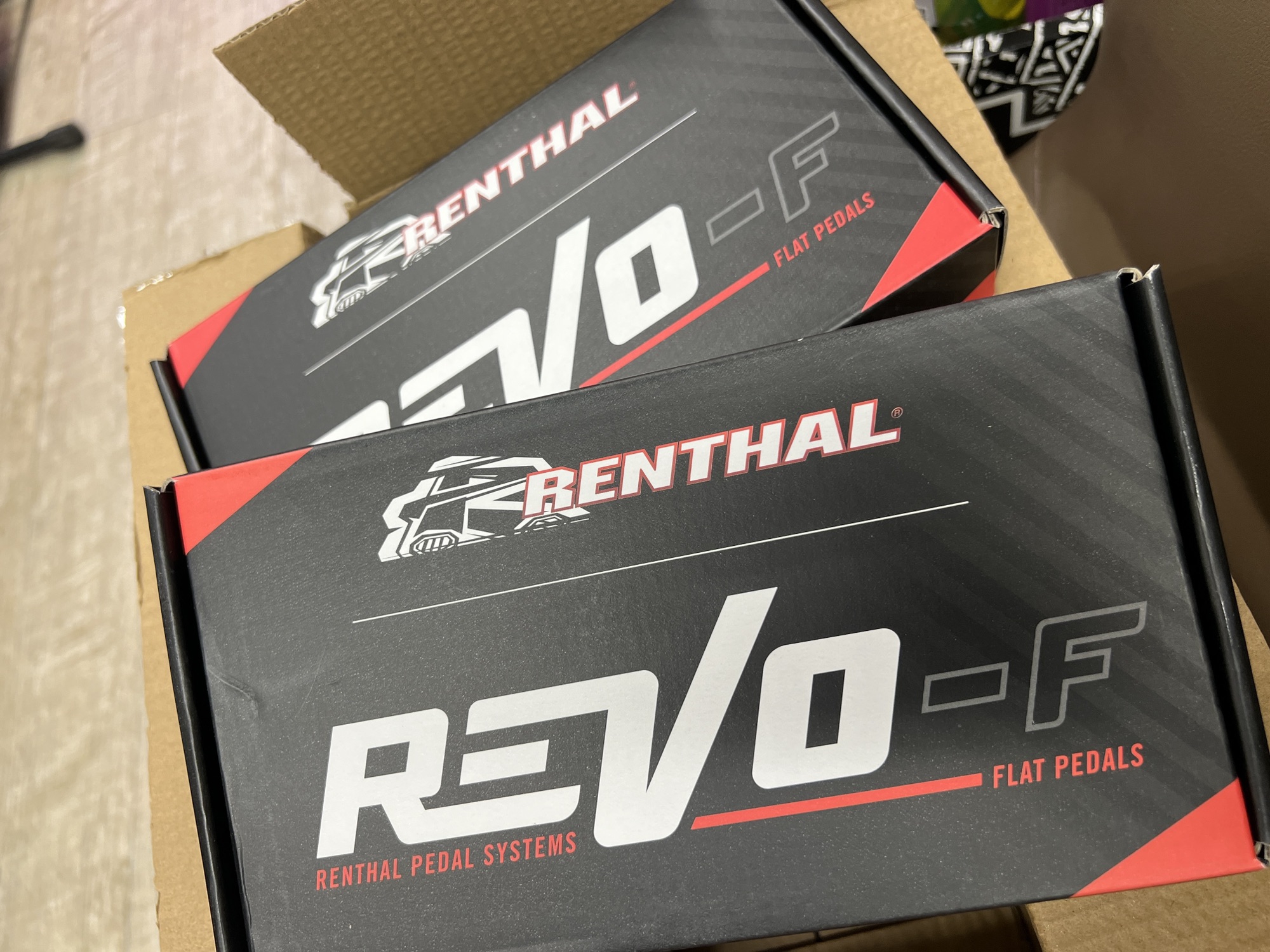 RENTHAL レンサル REVO-F フラットペダル発売 | Snatch Cycles