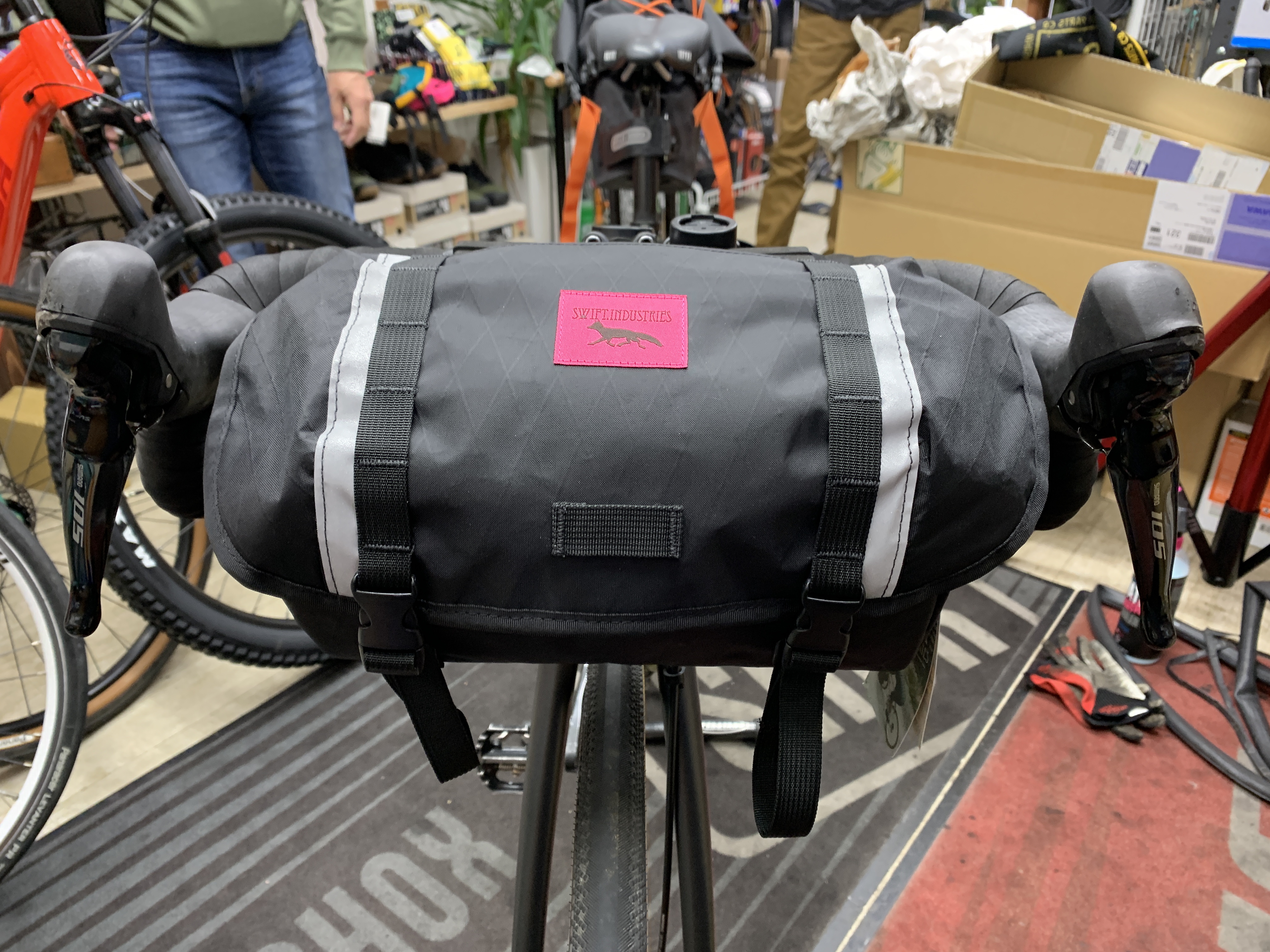 SWIFT INDUSTRIES* catalyst pack (x-pac/black) | Snatch Cycles