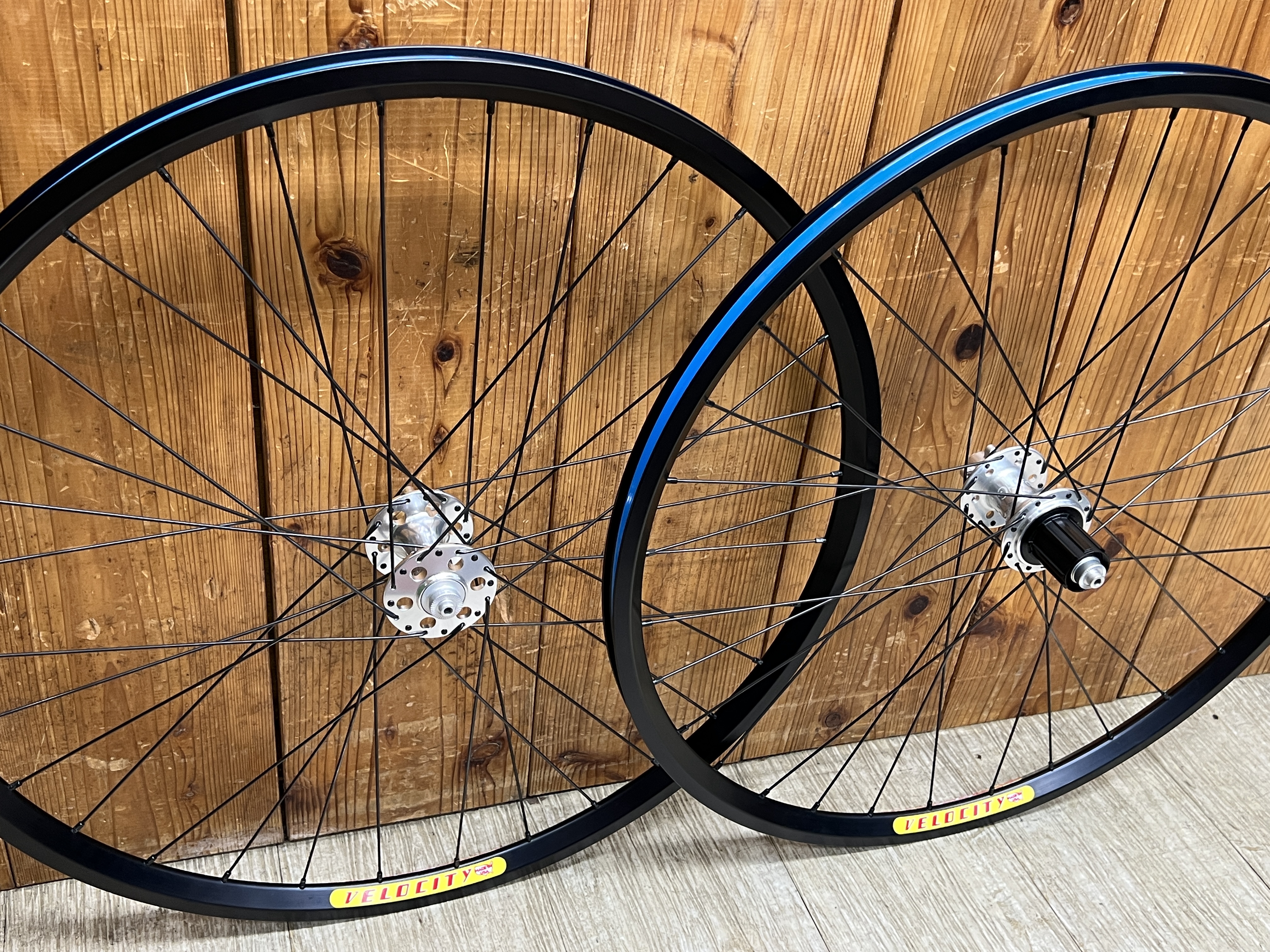 Velocity カラーオーダーできます。 | Snatch Cycles