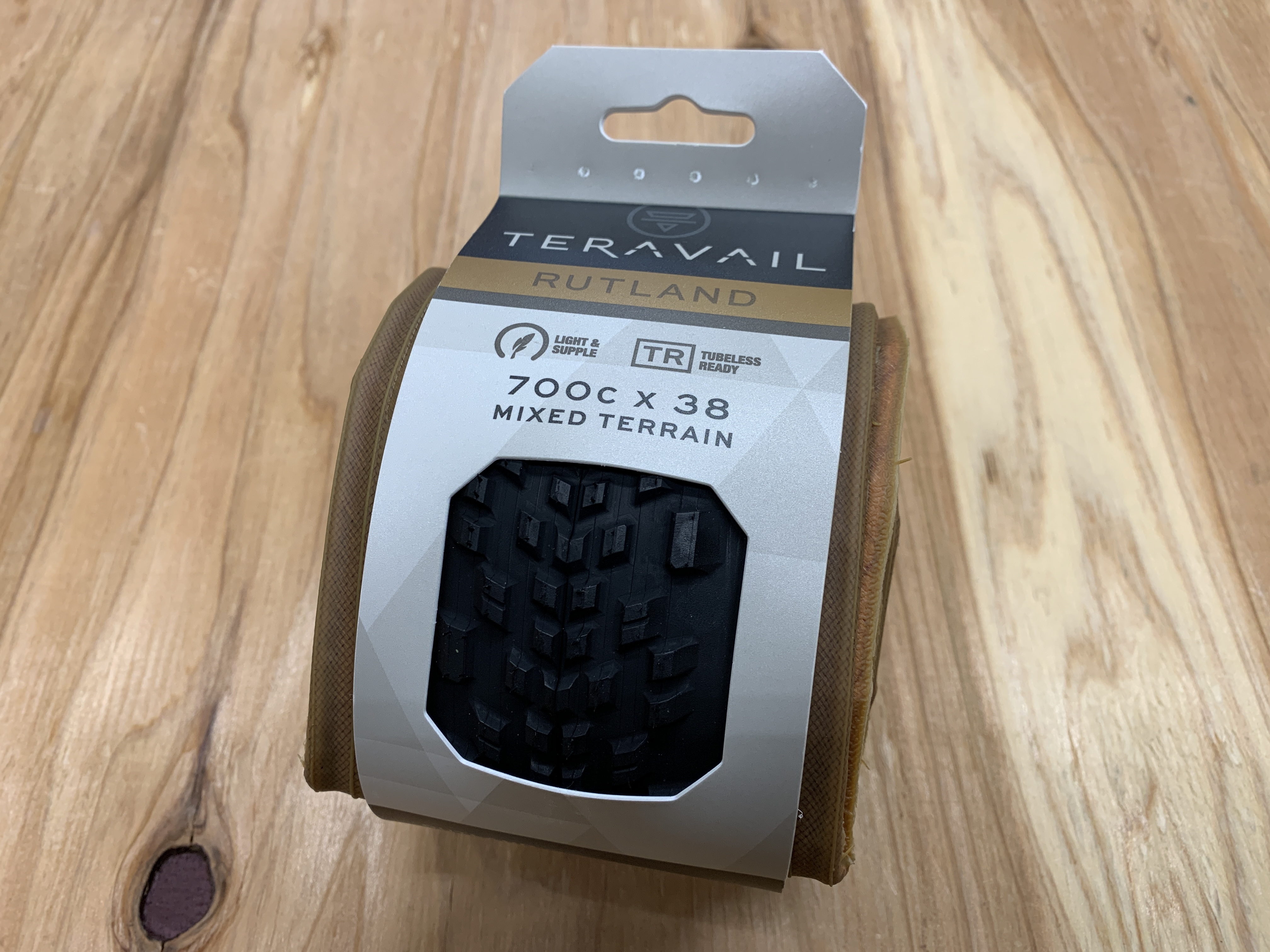 Teravail テラベイル / RUTLAND ラトランド | Snatch Cycles