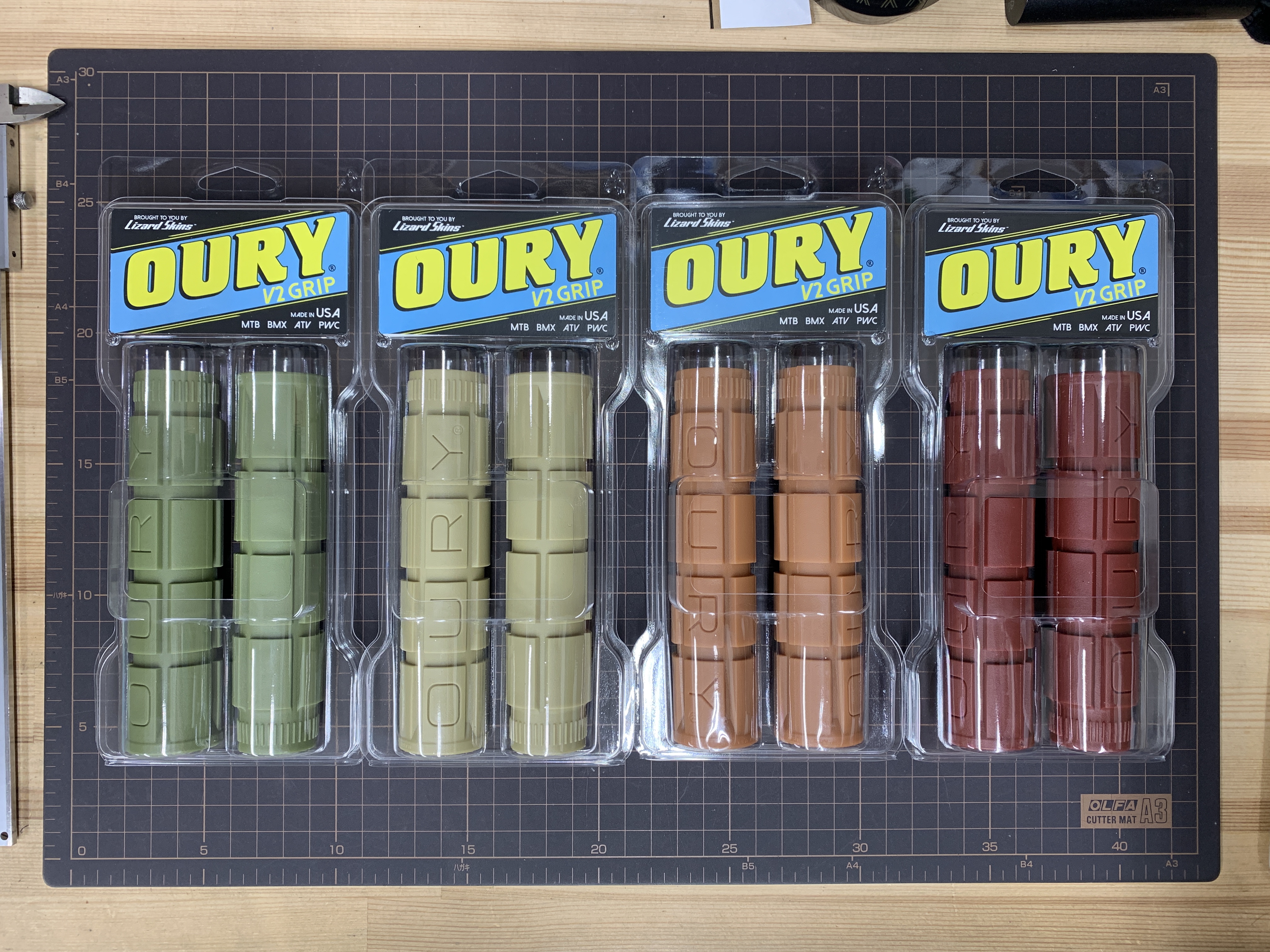 限定カラー】OURY / mountain V2 grip gum | Snatch Cycles