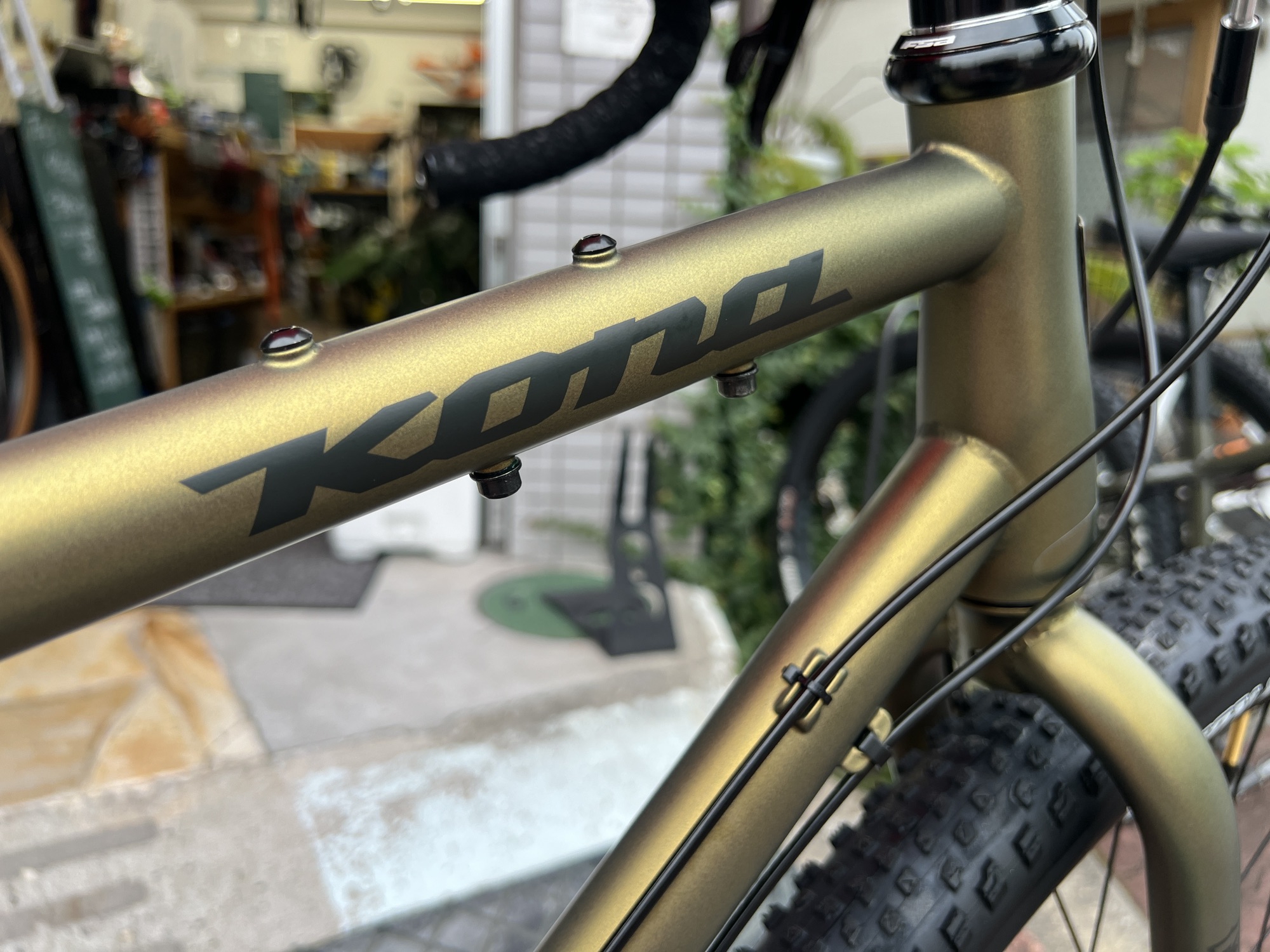 コナ スートラ LTD フロントラック（全天候型へ！KONA SUTRA LTD