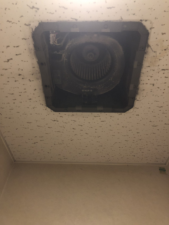 トイレ換気扇交換 不動産賃貸管理のriegle