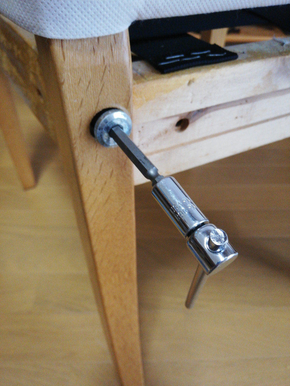 Ikeaのチェアをdiyで修理しました うぐいすstandard Ikeaのチェアをdiyで修理しました うぐいすstandard
