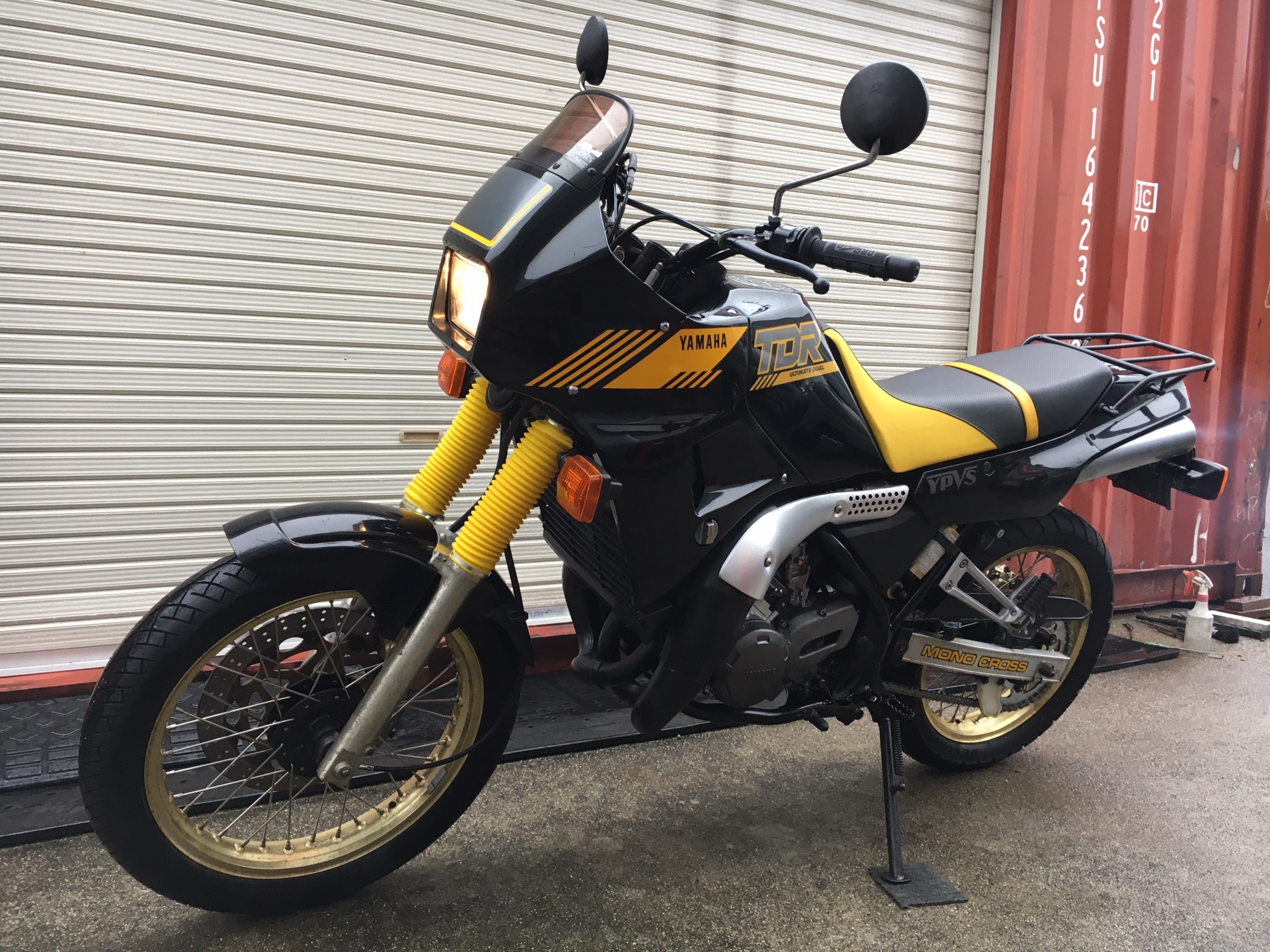 TY250R 1982? 250cc レストアベース 浜松市 TY250R 1982? 250cc レストアベース 浜松市