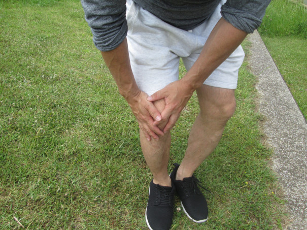 サッカーフリーキックによる膝のケガについて 林接骨院