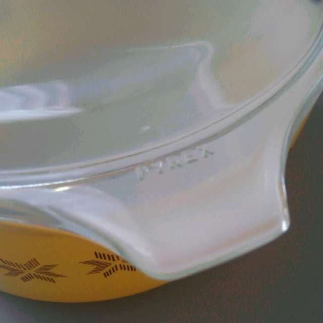 PYREX】オールドパイレックス キャセロール 「タウン＆カントリー」柄