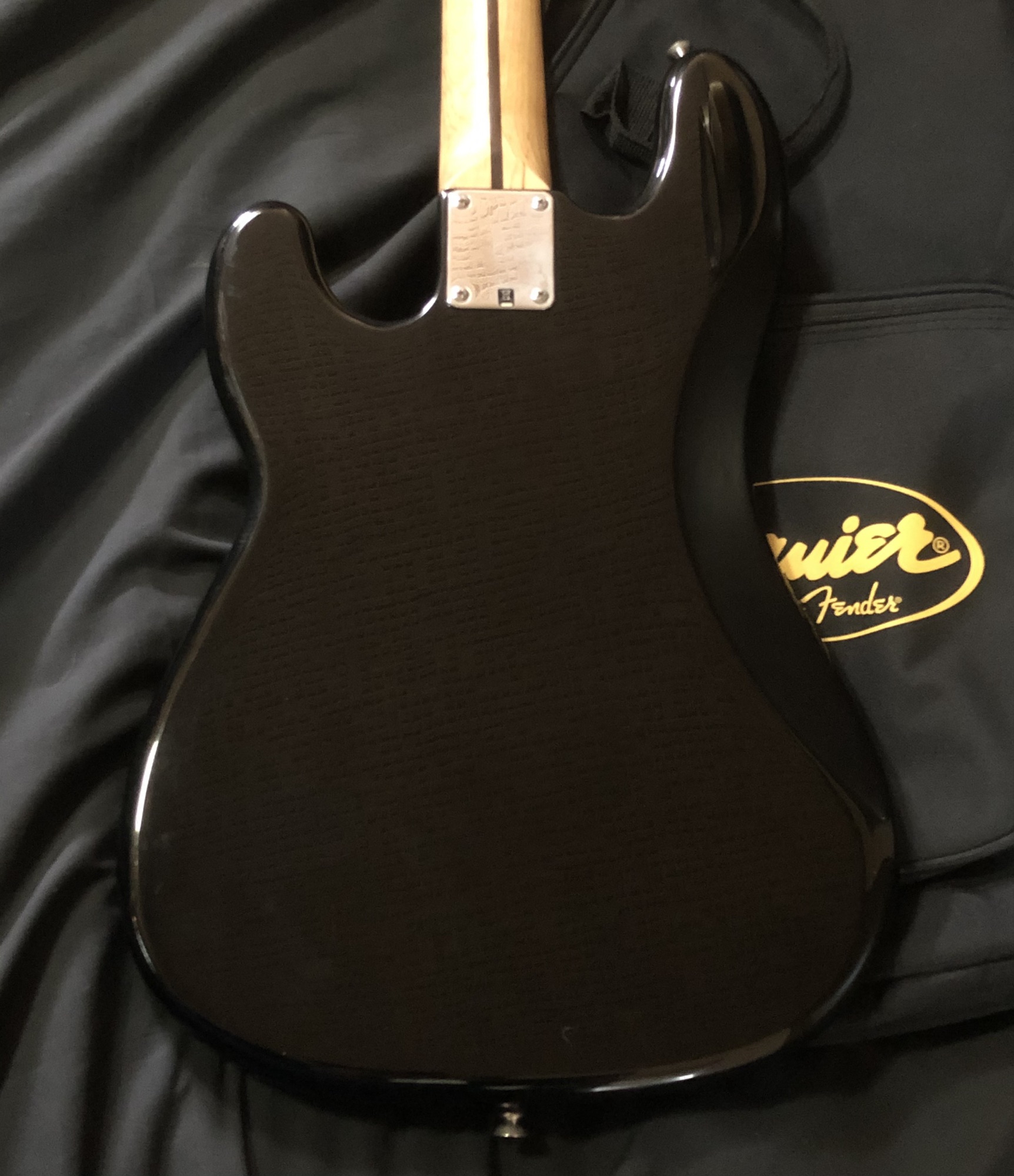 2009 SQUIER by FENDER California Series P-BASS / Black