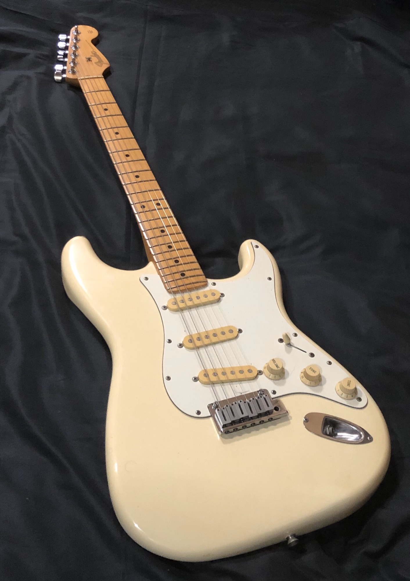 【売りです】Fender Japan Stratocaster ST-500VM フェンダージャパン ストラトキャスター シャンパンゴールド エレキギター 1989-1990年頃 ◎ 65D8B-1 フェンダー