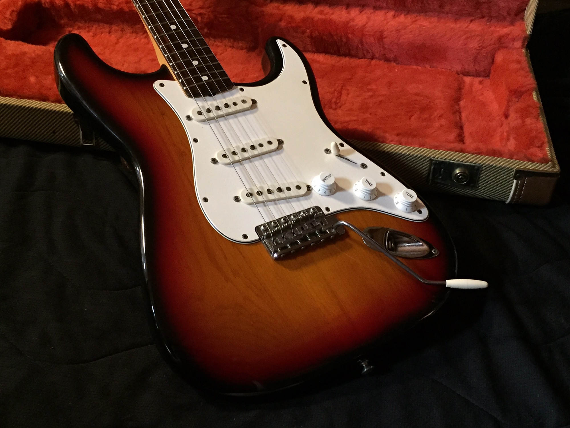 1993 Fender USA 62 Vintage Stratocaster Flame Neck 3TS/R 〜 SOLD OUT | High  Hopes Guitar's