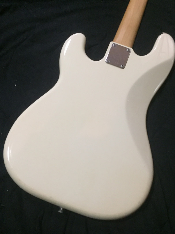 2000 Fender Japan Standard Precision Bass ( Black Pickguard 