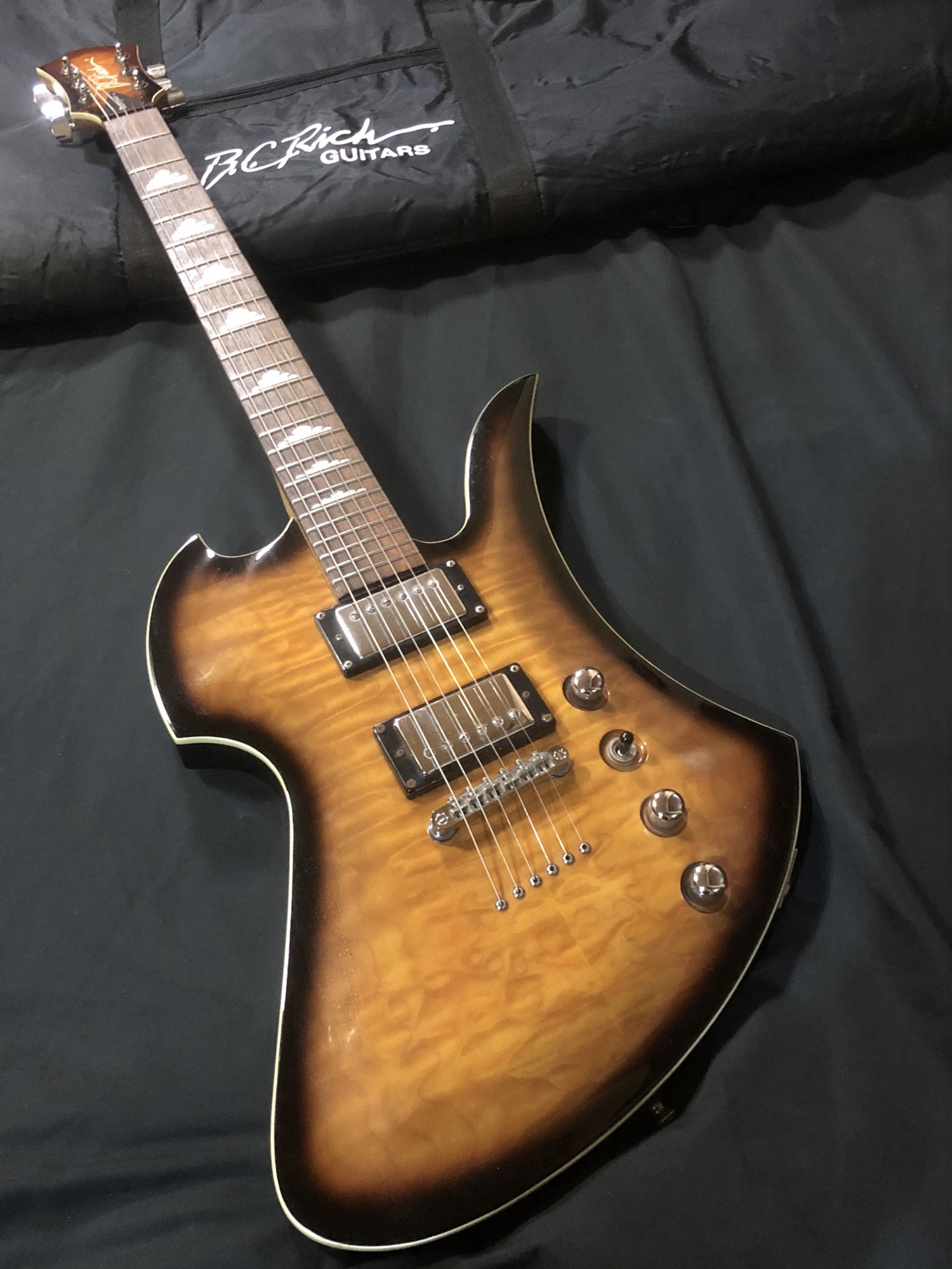 BC Rich Mocking Bird Masterpiece / Tobacco Sunburst 訳アリ