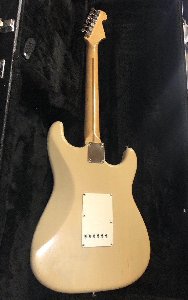 2003 Fender USA Highway One Stratocaster 1st Edition Lefty / Honey  