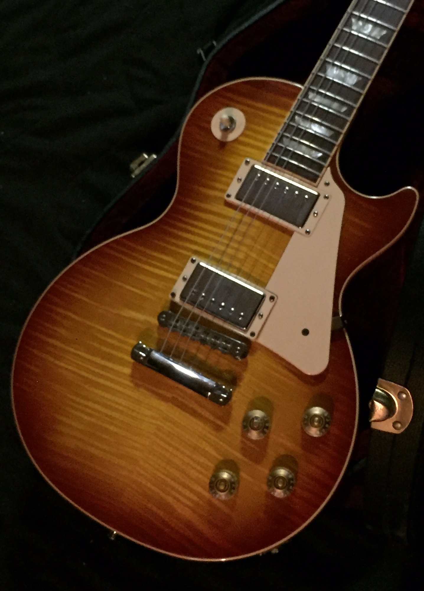 超ポイントアップ祭 中古 Gibson Guitar エレキギター Used エレキギター 09年製 ギブソン エボニー 黒 Lp レスポール Electric Ebony Traditional Paul Les ギター