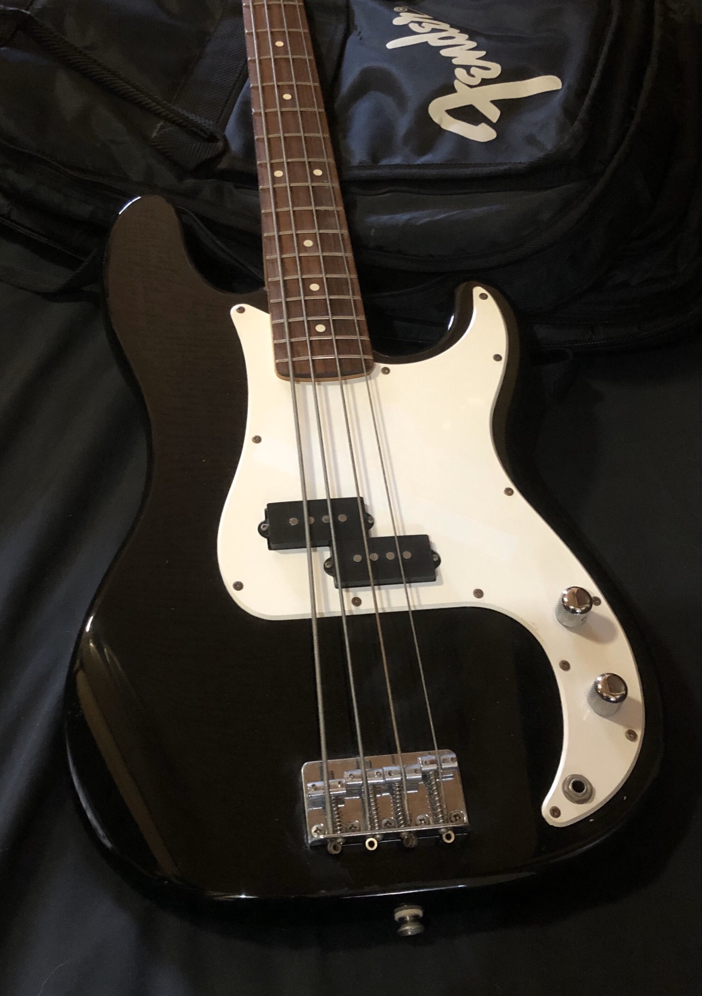 1995 Fender Mex Standard Precision Bass / Black 〜 SOLD | High Hopes Guitar's