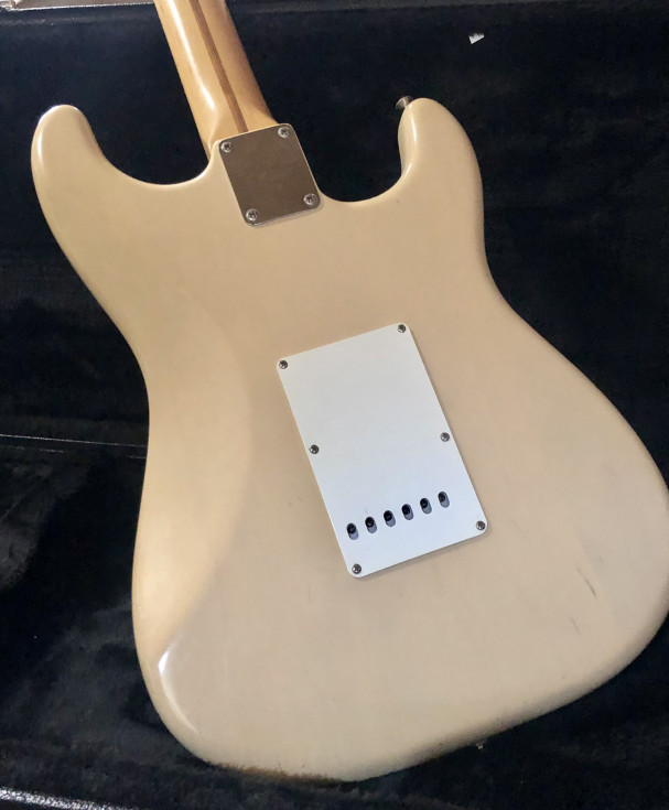 2003 Fender USA Highway One Stratocaster 1st Edition Lefty / Honey  