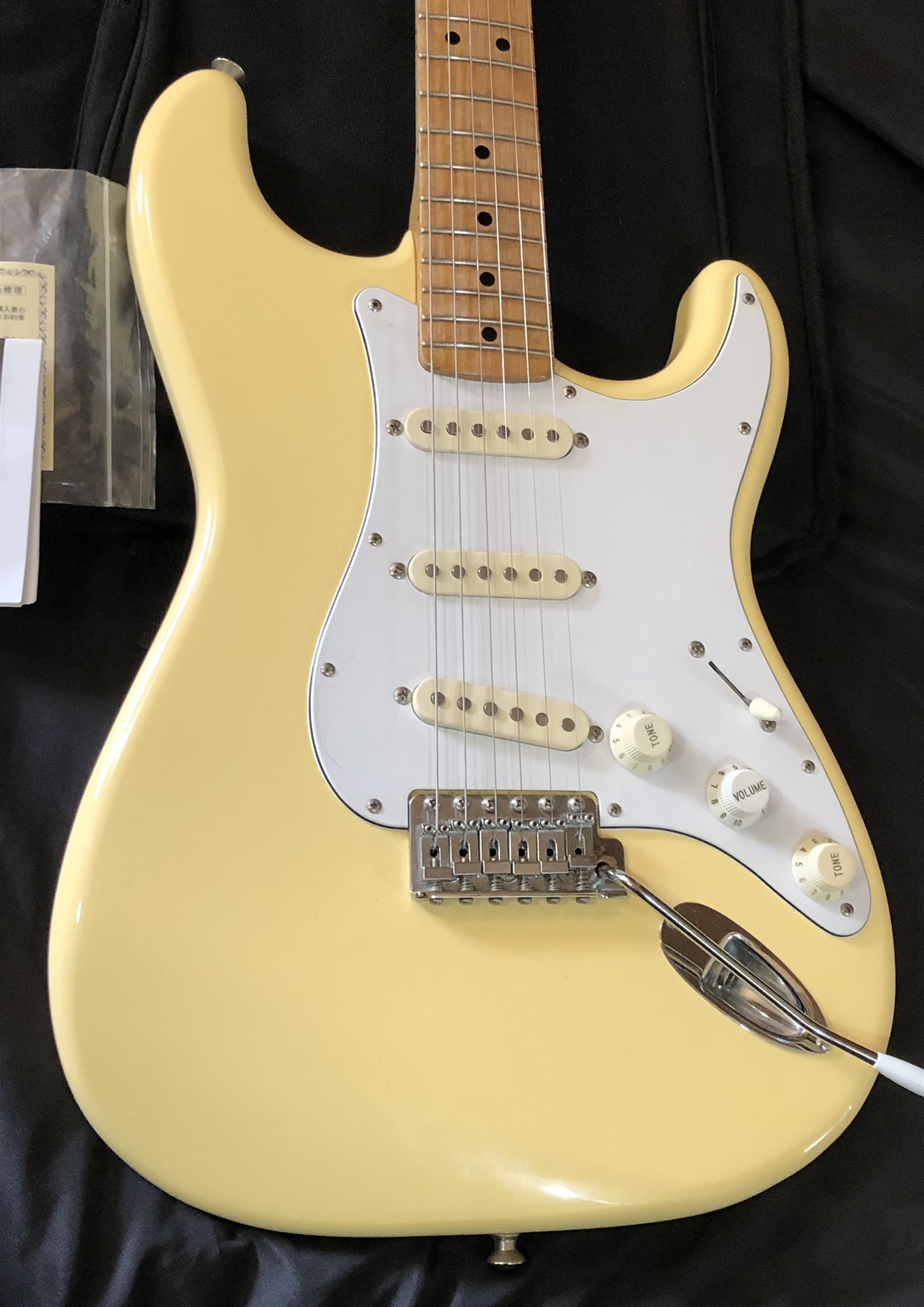 2012 Fender Japan ST72 / Yellow White 〜 SOLD | High Hopes Guitar's