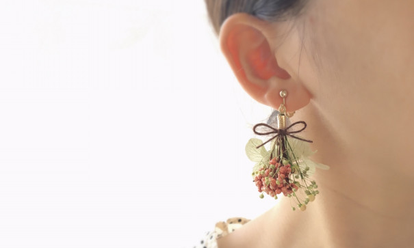 プリザーブドフラワーのブーケピアスオンラインレッスン 秋色デザイン Konaco