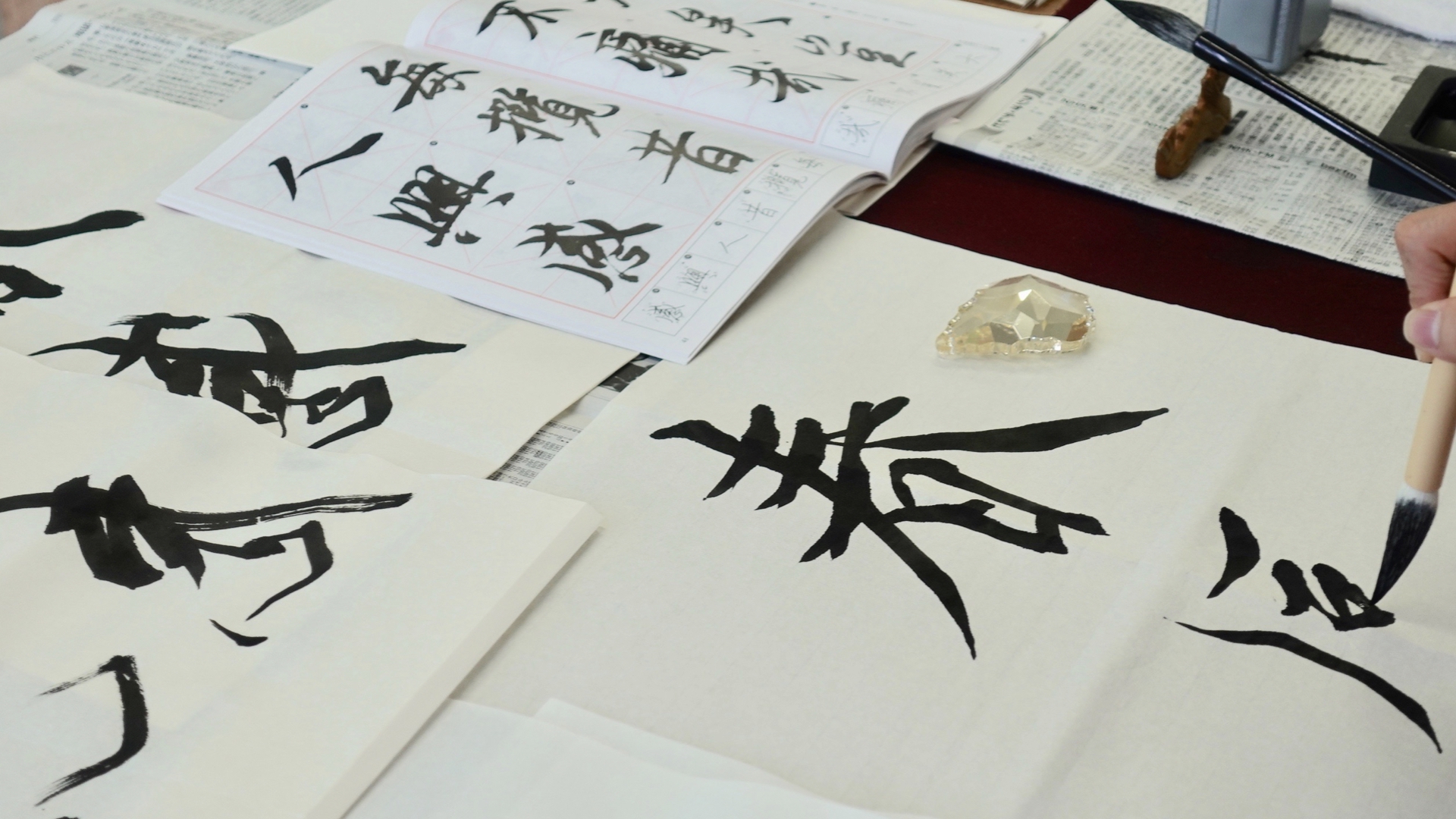 後援会書道部 学園祭展示作品制作 | seitoku書道 WEBサイト