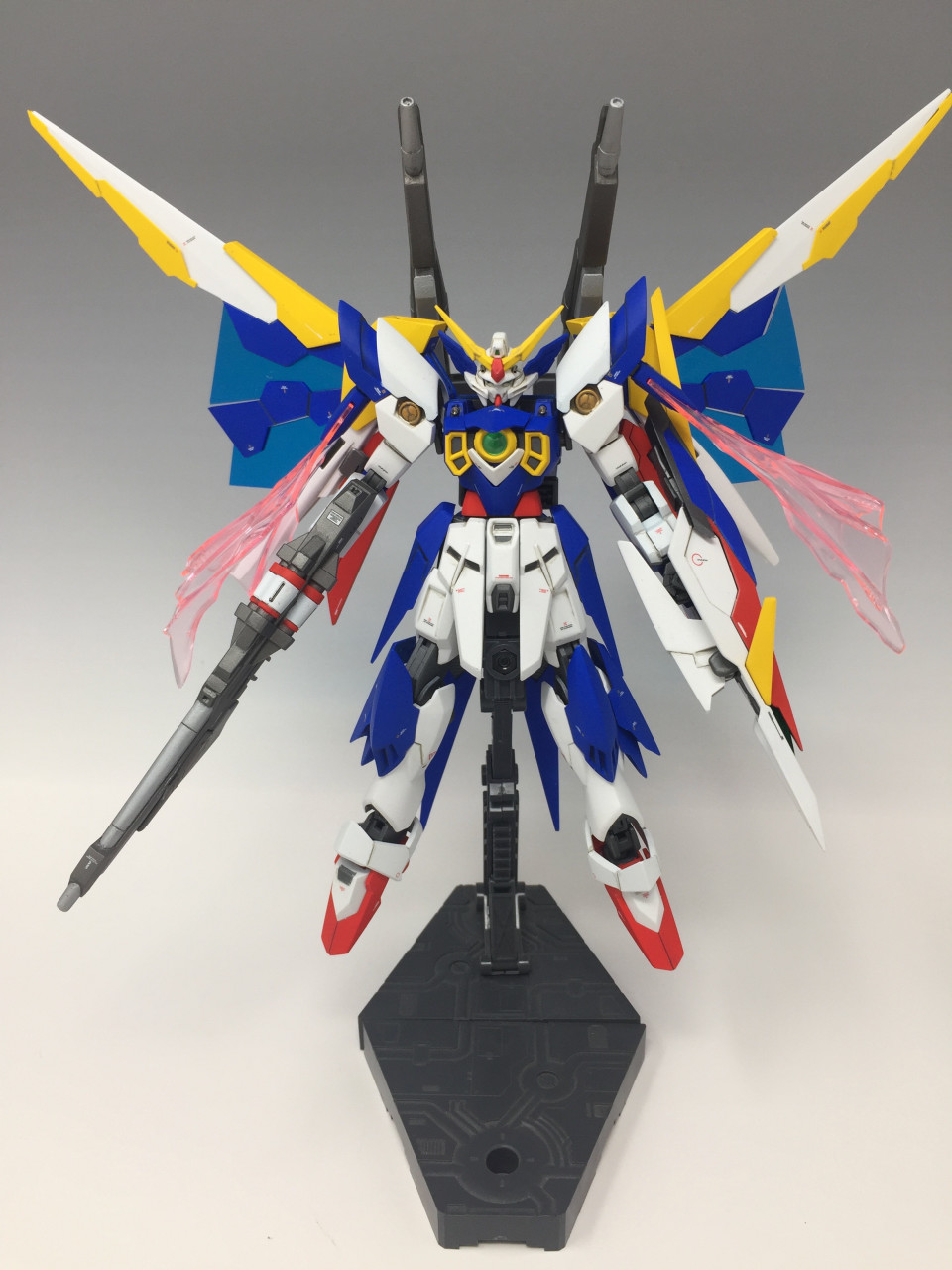 Hgbf フェニーチェリナーシタ 完成 なにとぞ Vol 4 このガンプラ不毛の地より愛を込めて