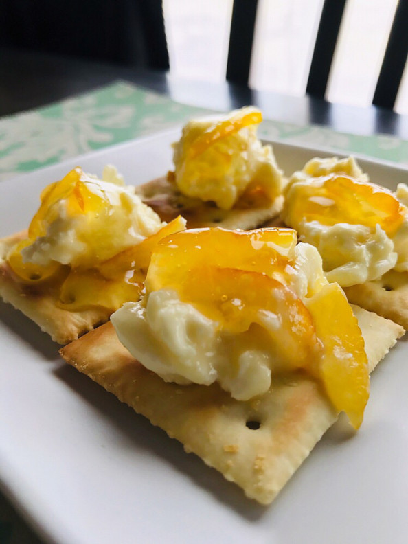 ゆず茶クリームチーズクラッカーとホットコーヒー Shunka T Time