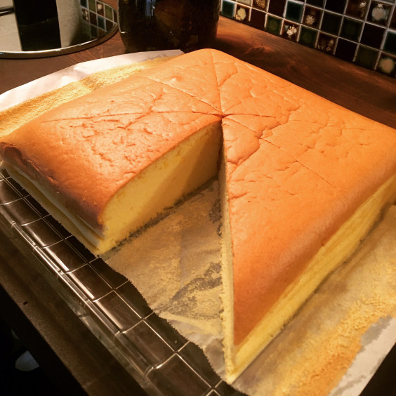 台湾ふわふわカステラ Cafe Sampo