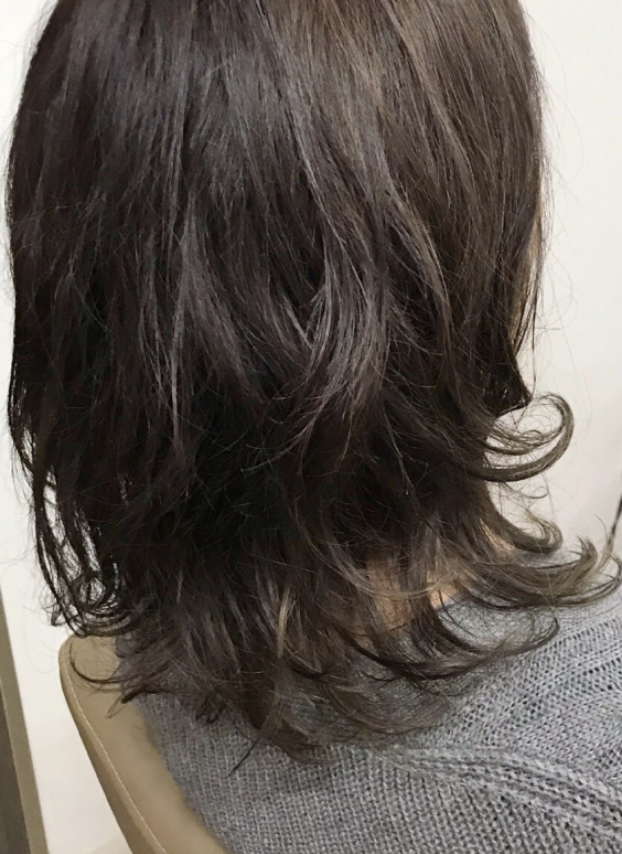 色のないヘアカラー モノトーン Biquette Hair