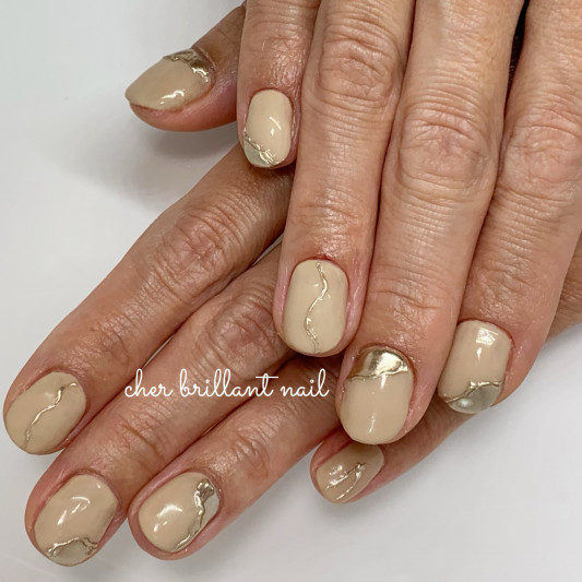 ワンカラーにメタリックライン Cher Brillant Nail シェルブリアンネイル