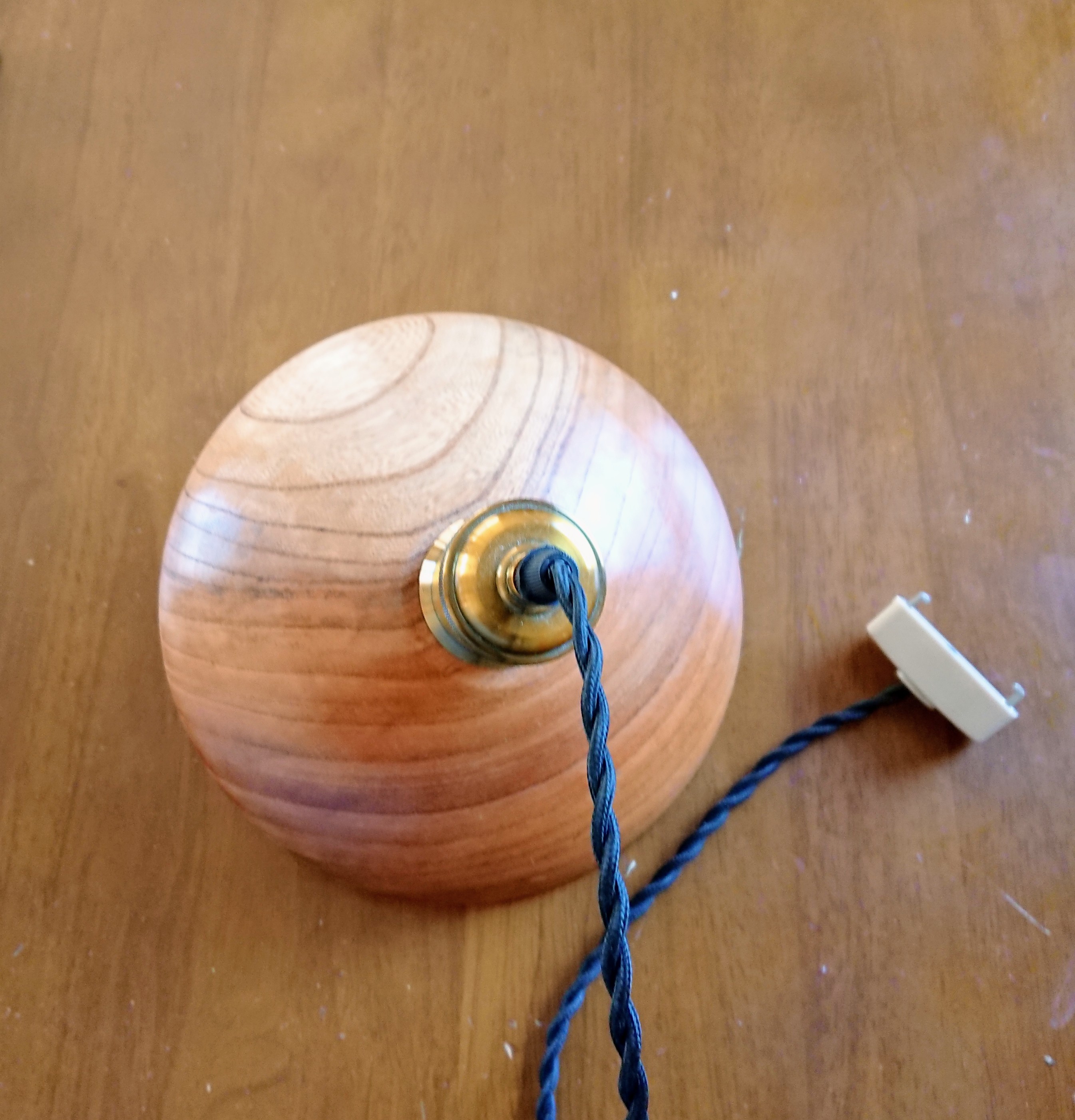 欅(ケヤキ)で作った木製ランプシェード | 北欧テイストな木のお店