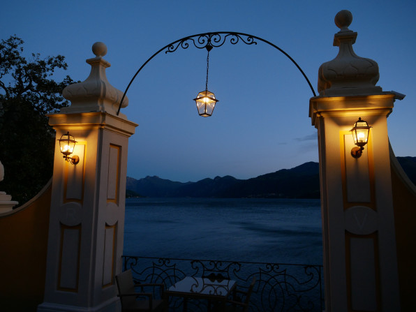 Gw 北イタリアの旅のスタートはコモ湖畔のヴァレンナから いばりこぶた S World