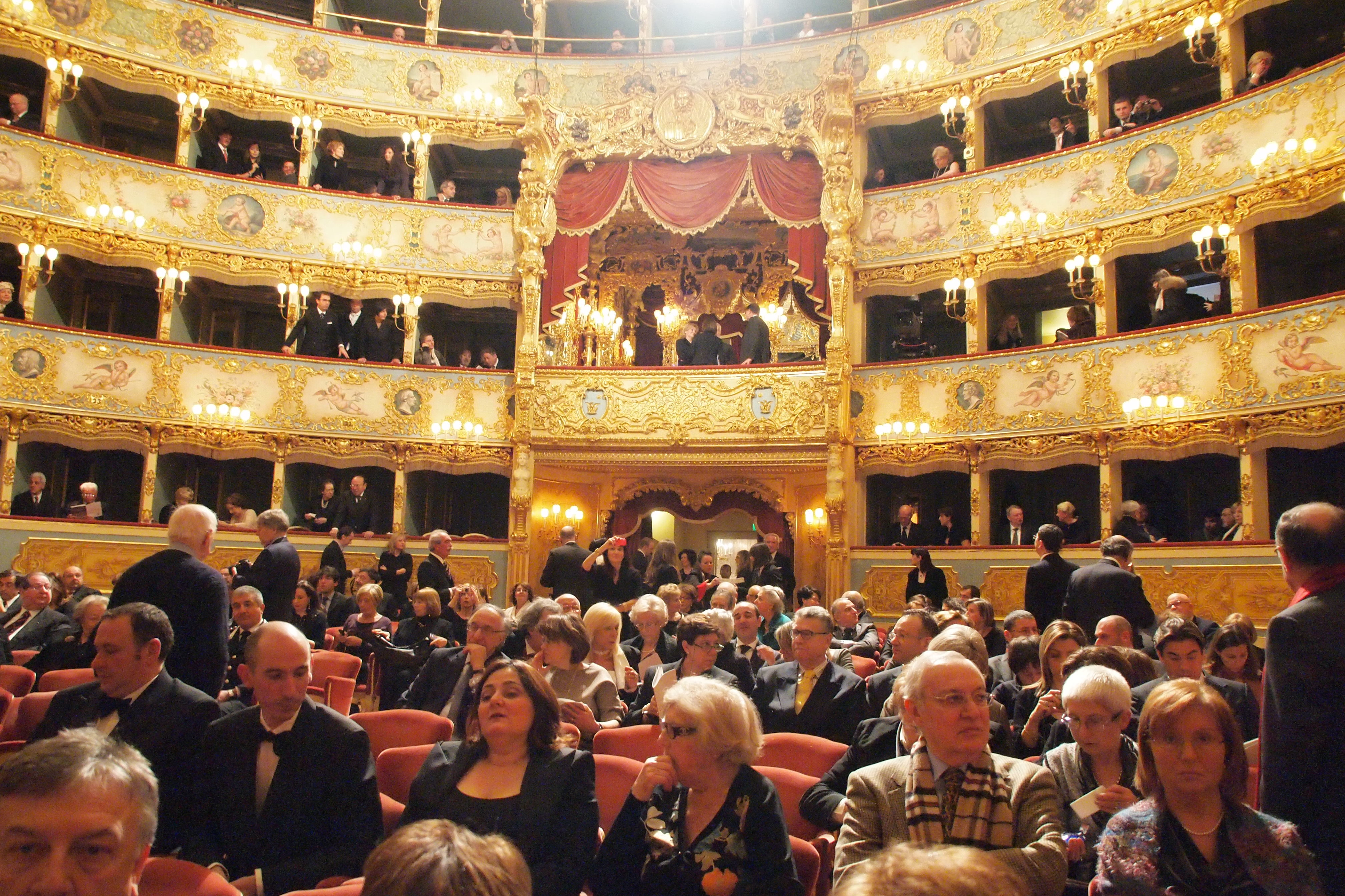 無礼講のベネチア・フェニーチェ劇場 いばりこぶた's WORLD