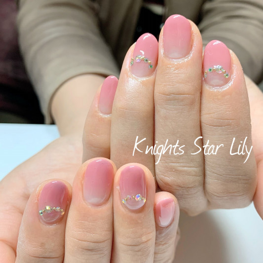 スモーキーピンクのグラデーションネイル 名古屋市緑区ネイルサロン Knights Star Lily ナイトスターリリー