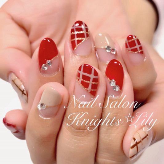 ボルドーカラーのシンプルチェックネイル 名古屋市緑区ネイルサロン Knights Star Lily ナイトスターリリー