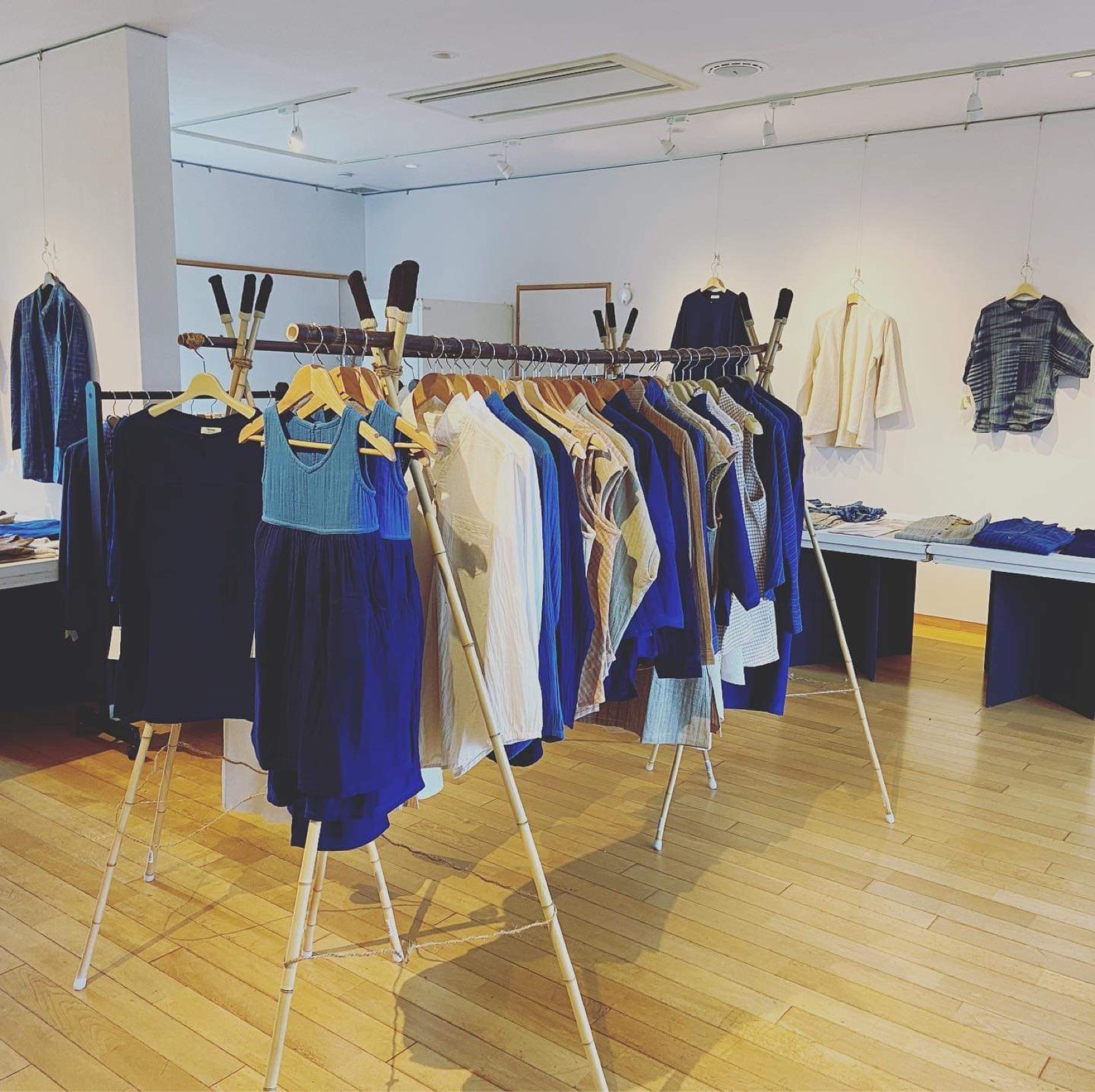 Tomo トモ・ナチュラルファブリクス　うさとの服 usaato 麻 Tomo トモ・ナチュラルファブリクス うさとの服 usaato 麻 Tomo