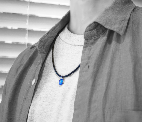 父の日に オシャレが気恥ずかしい人にこそ着けてほしいネックレス Iro Lab