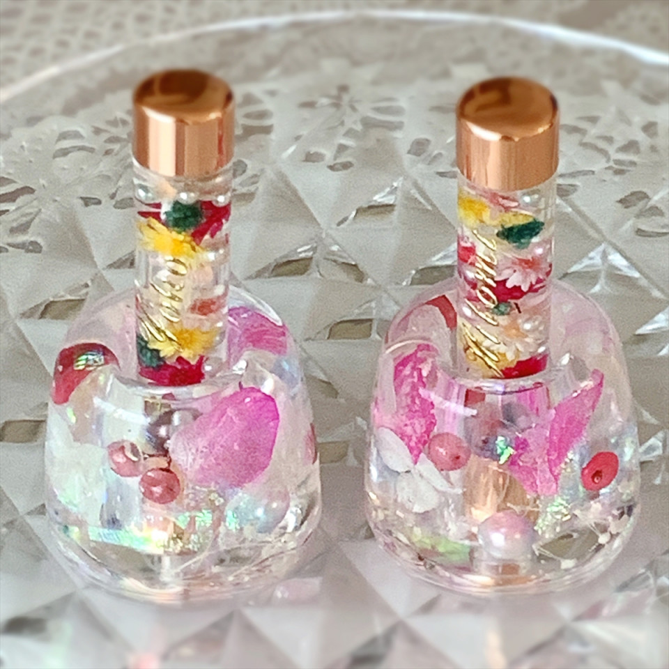 No.250 ミニ薔薇ブーケin♡固まるハーバリウムペン立て•印鑑立て 垂れ